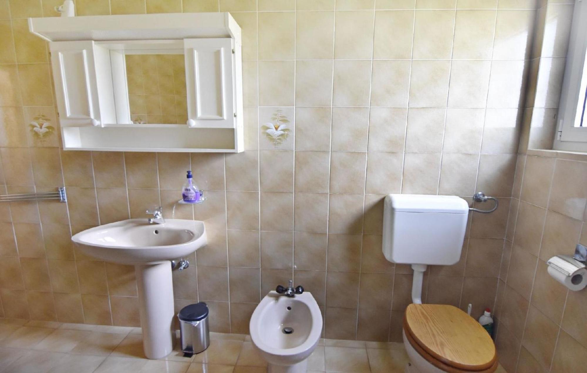 Apartment Einfache Und Geraeumige